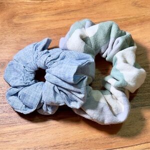 Light Green Camo and Chambray Blue American Eagle Aerie Scrunchy Bundle!